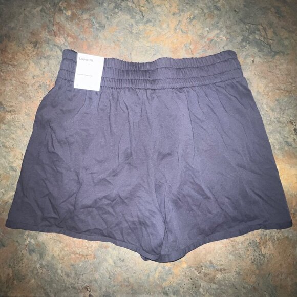 Nike kids Dri-FIT Loose Fit Shorts,‎ large - Picture 2 of 10